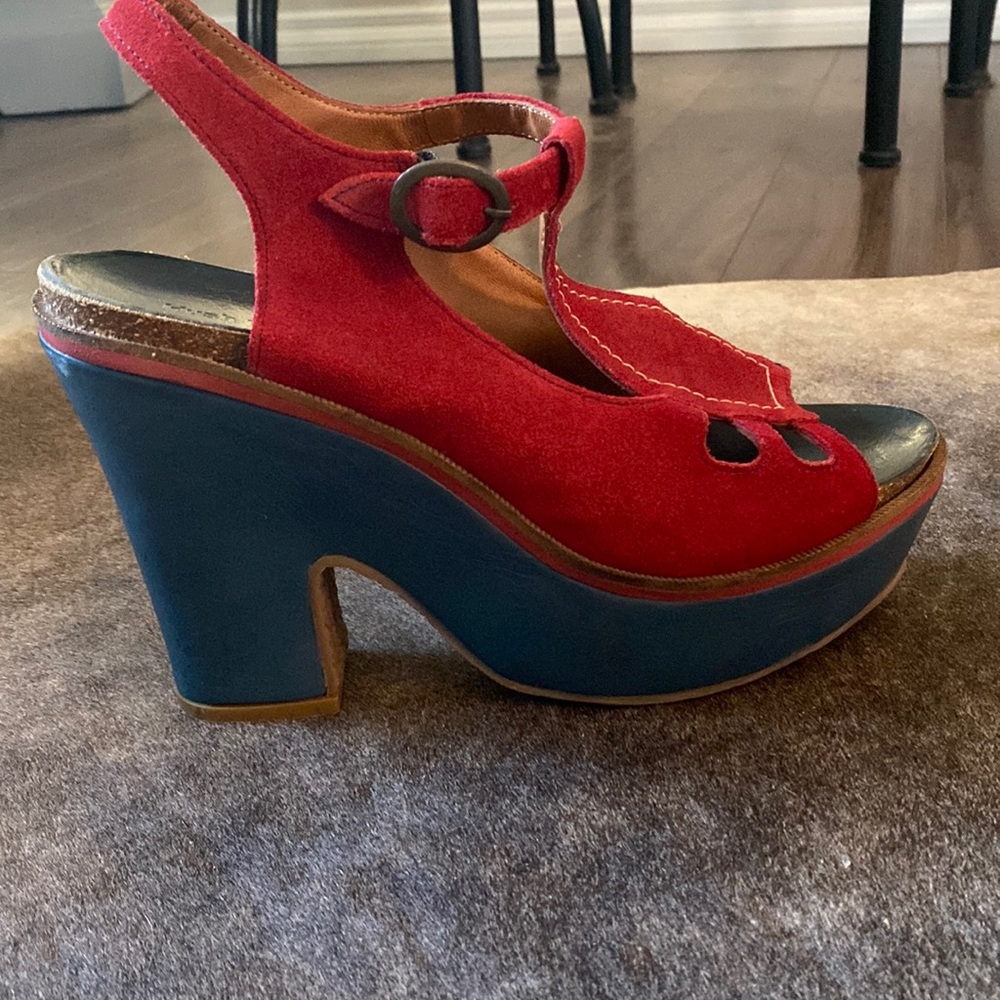 Hush Puppies Nineteen Fifty Eight Collection Platform Size 9 Suede